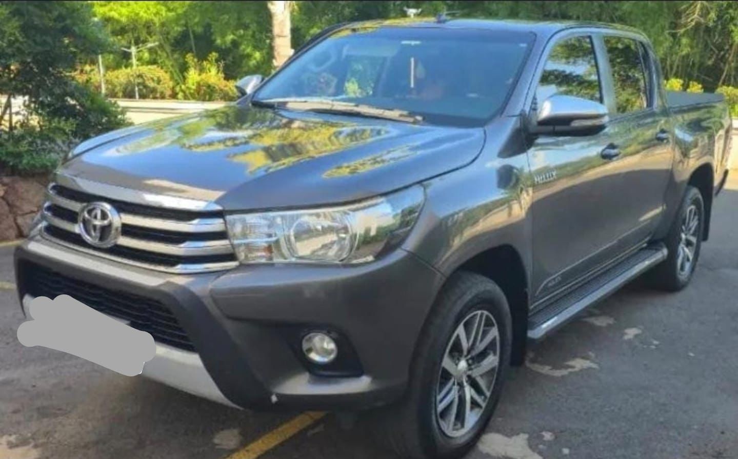 Hilux SR 2.8 4x4 diesel auto